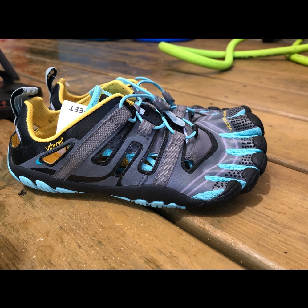 Toe shoes